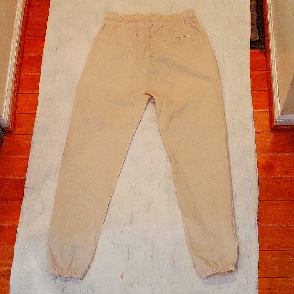 2 Piece Cargo pants * Candidate White and Rust Tan * 32" x 32" * Model Perfect